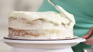 How to Frost a Cake | C&H&reg; Sugar