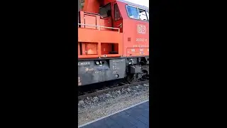 🚆 Voith Gravita 10 BB - DB 261 097-0 mit Containerzug verl&auml;&szlig;t den Port of Kiel - 🔊 LAUT