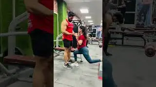 Couple workout 💪🏻❤️ #husbandwife #love #workout #fyp #youtubeshorts