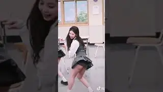 Omg the beat and choreography is just 😂😂🤣