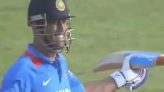 Raees trailer Dhoni Version