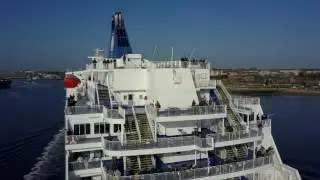 FERRY.  Up close and REALLY personnel DJI Mavic Pro