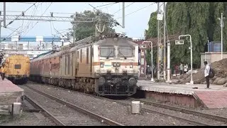 Solid Honking Departure Of 11072 Ballia LTT Kamayani Express Royally Accelerating From Manmad, CR !!