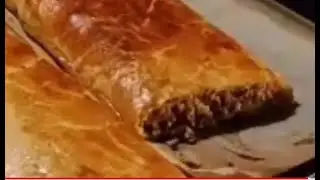 Lihapiirakka, jossa täyte on pääosassa. Taikinaa vain nimeksi. Helppo ohje