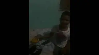 olha os meus novos brinquedos que recebi do meu primo