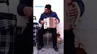 Very HAPPY Street Musician