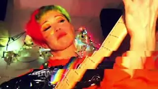 TV Moms - Wear A Bag  [OFFICIAL VIDEO]