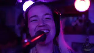 Shaggy Head by Emma Ohm Live at DZ Records