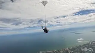 From ground level to cloud level #skydiving 