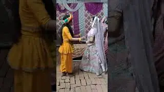 Shri mad bhagavat katha rokmadi krishn nartya karte hua 