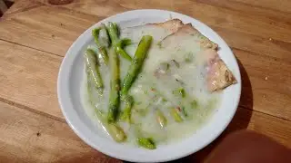 TOFU Y ESPARRAGOS A LA CREMA