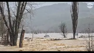 Заради обилните валежи е залята помпената станция в Крумовград, в село Гривка дъждът е отнесъл път