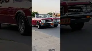 Pontiac GTO convertible classic car drive by engine sound at Woodward dream cruise Michigan
