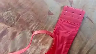the pink bra I often wear to go outside