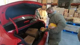 Cedar Hill pantry hosts drive-thru food giveaway