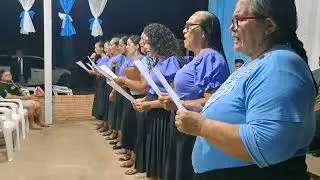 O círculo de oração: Rosa de sarom louvando o nome do Senhor na  pré inauguração da igreja 