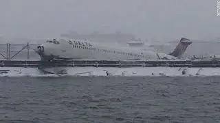 Delta Plane Skids Off Runway At New York's LaGuardia Airport 05 March 2015