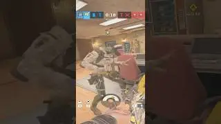 NEW ELA UPDATE IS INSANE 🔥 #rainbowsixsiege #rainbowsix #r6siege #r6 #shorts #gaming