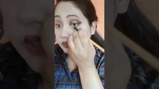 New eyeshadow hack #ashortaday #eyeshack #shortsfeed #shorts #ytshorts #viralhacks