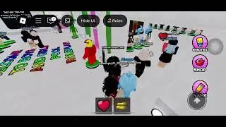 I found a freaking 24 years old predator on Roblox. @RealSchlep 