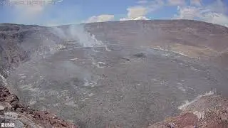 Rise of the Halema‘uma‘u crater floor