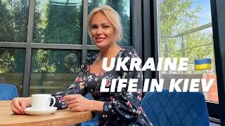 Ukraine 🇺🇦Life in Kiev. February 1, 2026. The Streets of Kiev, Ukraine. Streets Scenes.
