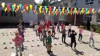 Флешмоб на выпускной в детском саду. Репетиция.