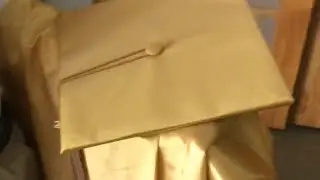 БЕЗОПАСНО разгладьте складки на вашем выпускном платье