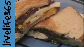 How to...Make a Killer Fried Egg and Onion Sandwich