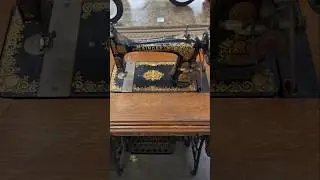 Antique Singer sewing machine #goldhunter137