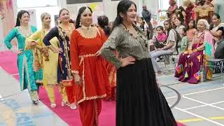 Fashion show of old kitchen ladies,not perfessionals 