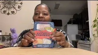 Official Review on Honey Smoked Salmon Crackers Snack #supportbysubscribing