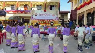รำวงบ้านเดื่อลอ และบ้านหัวนา เมืองเชียงตุง ในงานฉลองม่อบรางวัล ประจำปี (70) วัดราชฐานหลวงหัวข่วง