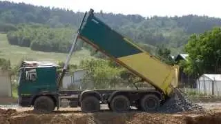 Ginaf 360 unloading