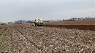 Jonh Deere 6155r con aratro Moro warrior 18