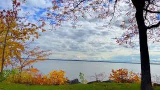 4K Relaxing soft Music, Autumn Landscape on the St Lawrence River in Montreal, 3 Hours