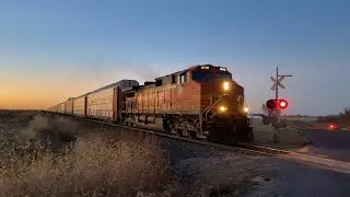 BNSF Auto Rack Train Flies By Before The Sunsets For the Night! Carrol County, IL! 11/15/2025