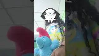 mi pitufo asiendo el tren nuevo 🤣🤣🤣🤣🤣🤣
