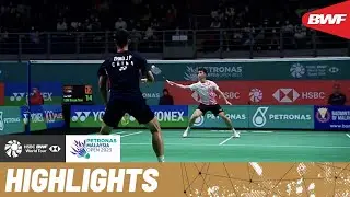 Round of 16 action as Zhao Jun Peng rivals Loh Kean Yew