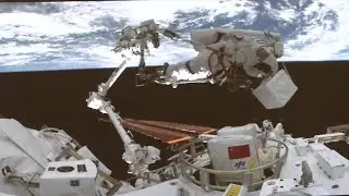 GLOBALink | China's Shenzhou-14 astronauts conduct extravehicular activities