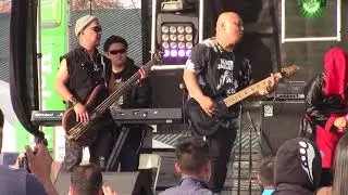 Fresno Hmong New Year 2018-Deeg Daws Band Plays for Fans