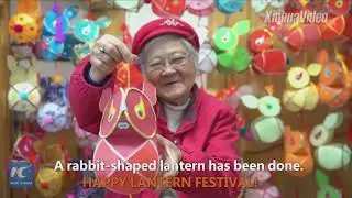 Chinese craftswoman makes rabbit-shaped lantern in 100 seconds