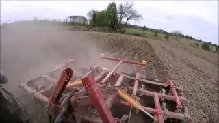 Déchaumage 2016/Massey Ferguson 8220+cultivateur [GOPRO]