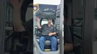 John Deere G Series Compact Track Loader vs John Deere P Series Compact Track Loader #johndeere