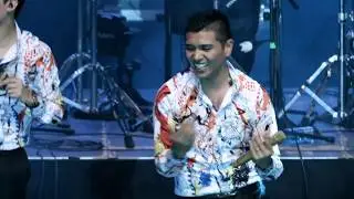 Grupo 5 - Pagar&aacute;s / Elmer Vive 1 (En Vivo) | Live In Madrid