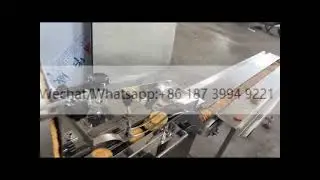 Biscuit cream sandwiching machine cream biscuit manufacturing machine with flow pack machine