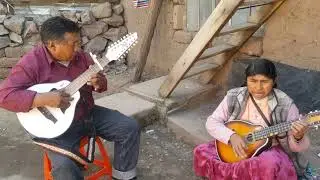 Bandurrias de Sicuani   canchis, hermoso como suena con  ( gregoria mamani y bandurrias del sur )