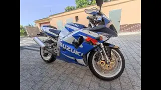 SUZUKI GSXR 750 K3 szybki pit stop - wymiana łożysk gł&oacute;wki ramy, montaż układu TRE, wyważenie opon