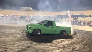 NO quema 🔥 dodge ram blows tires #trokiando #ondgas