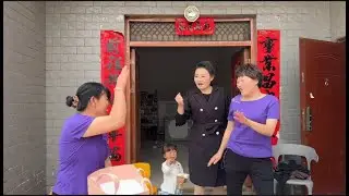 舒四姐给夏妈妈买闺蜜装，这对亲家的相处模式太让人羡慕了！－回放